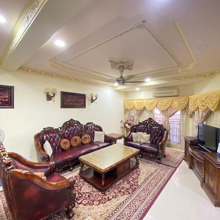 Nenda Homestay Kampong Baharu Cheras Batu Sa-Belas Exterior foto